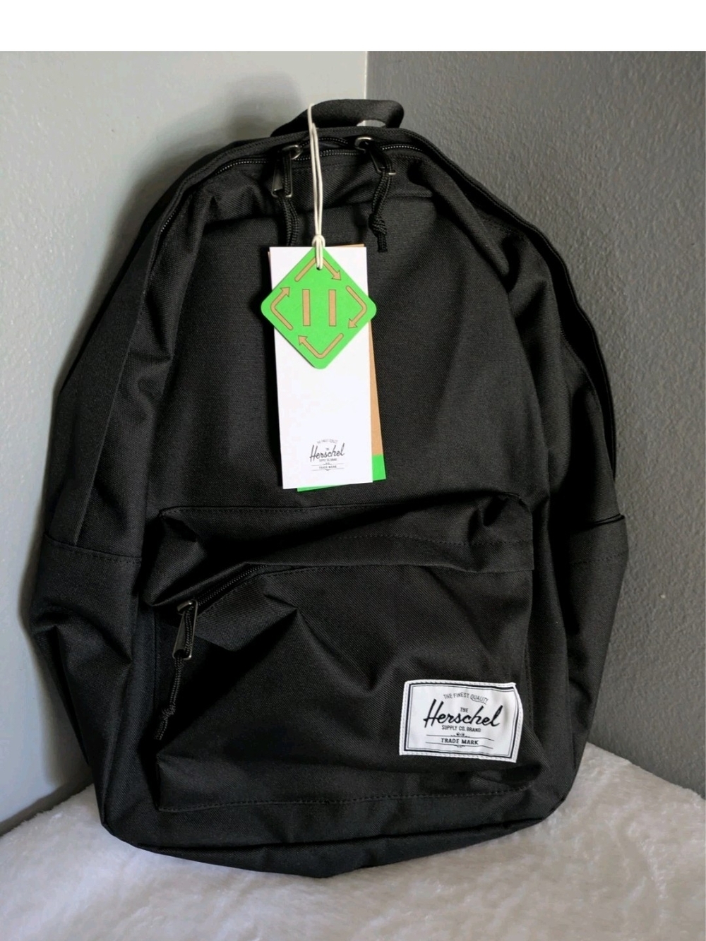 Herschel Classic XL Backpack/Laptop/Travel 30L Black New w Tags
